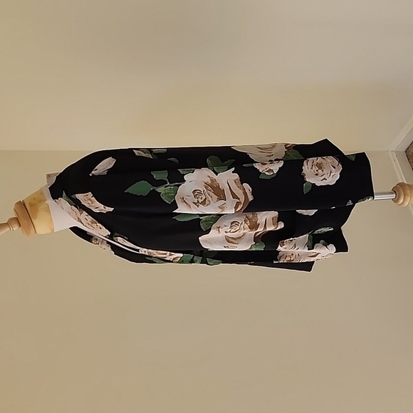 New! Forever 21 black floral large open light weight jacket. - Picture 3 of 11